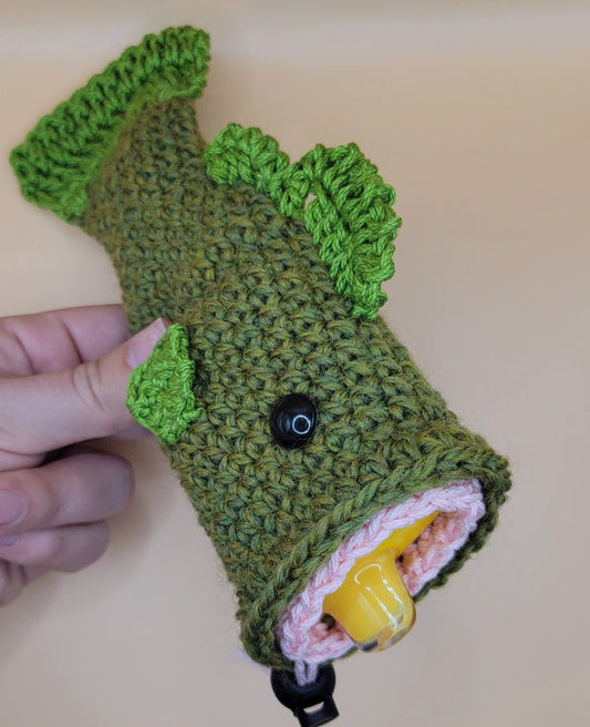 Largemouth Puff Puff Bass Penjamin Pocket, Wool, Natural Greens