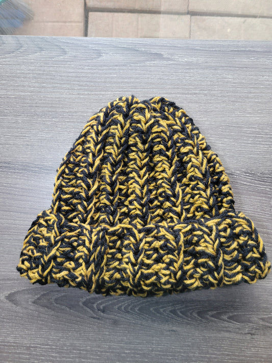 Beanie Winter Hat (Black and Gold)